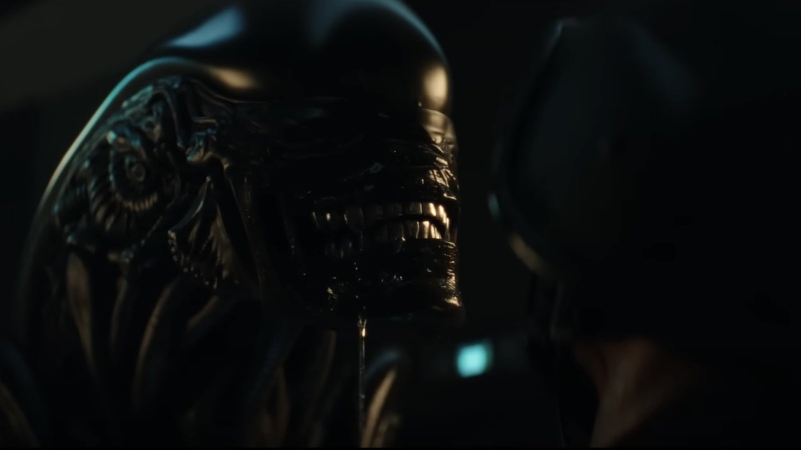 images-1-fill_-size_2000x1125-v1758913676 Cameron Brown as the Xenomorph in "Alien: Earth."