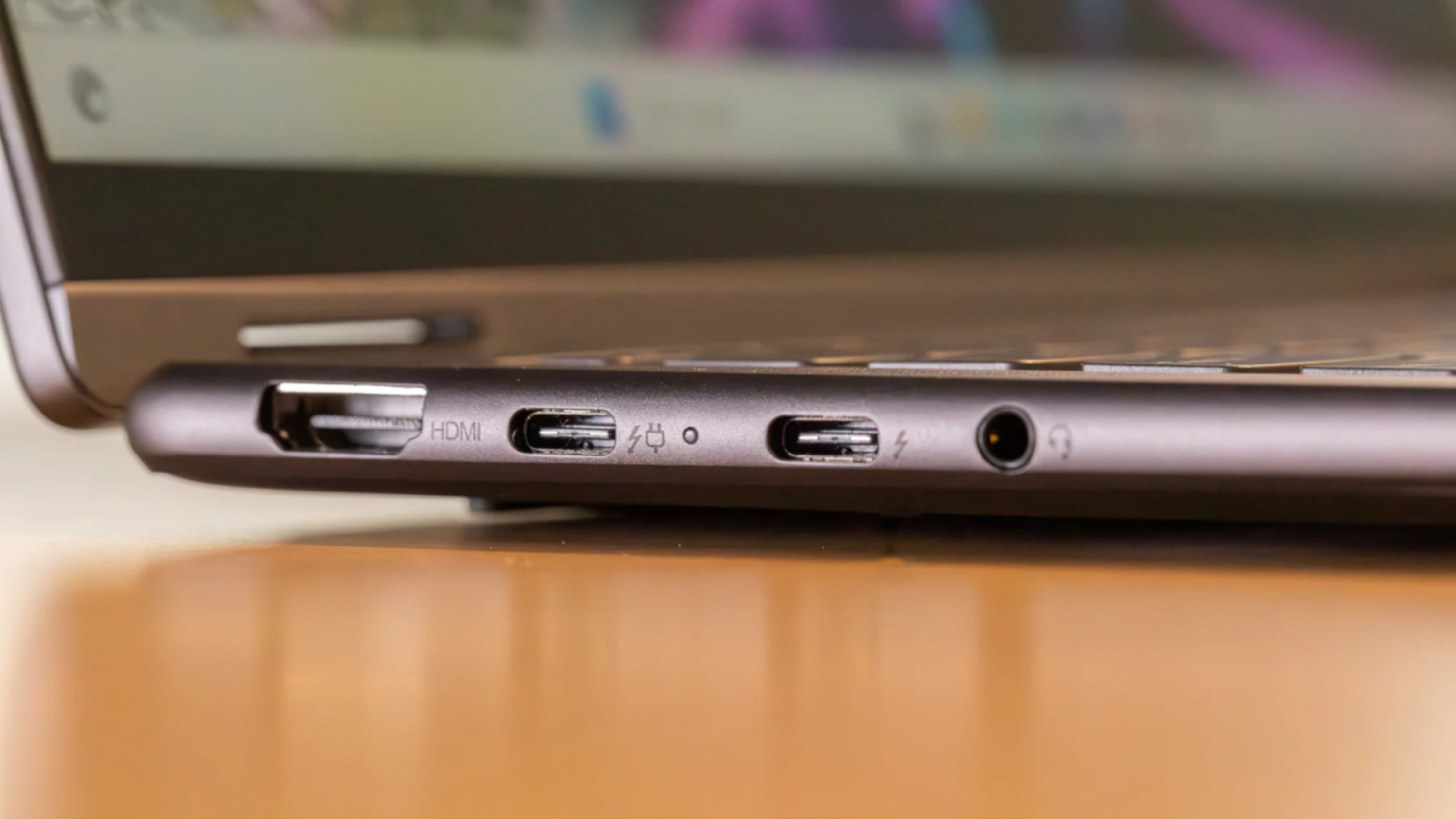 images-2-fill_-size_2000x1125-v1745964142 a close-up of ports on a lenovo yoga 7i 14