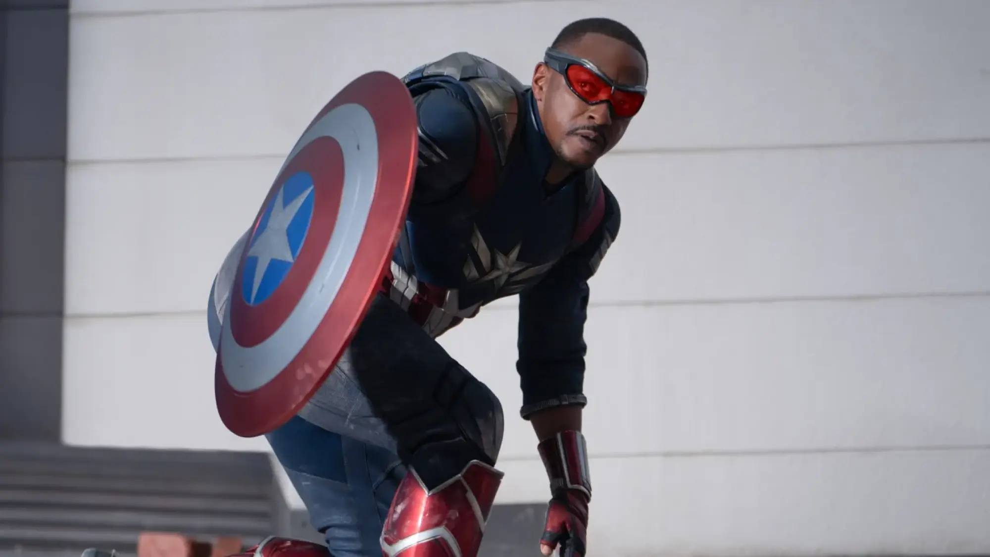 images-499-fill_-size_2000x1125-v1739385907 Anthony Mackie stars in "Captain America: Brave New World."