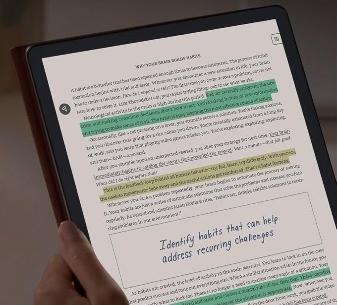 Kindle Scribe Colorsoft in use